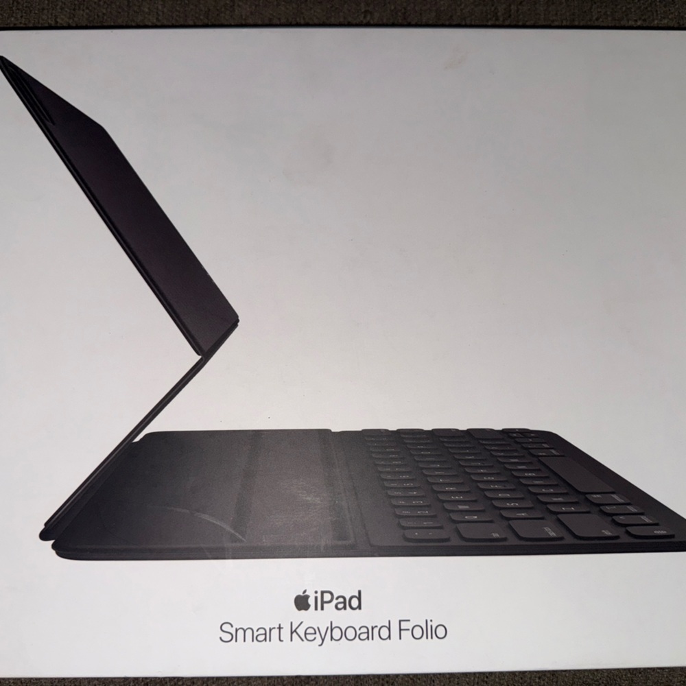Apple iPad Smart Keyboard Folio in Black 12.9in IPad